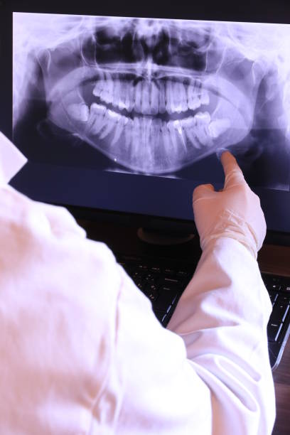 Best Holiday Emergency Dentist in Farmland, IN